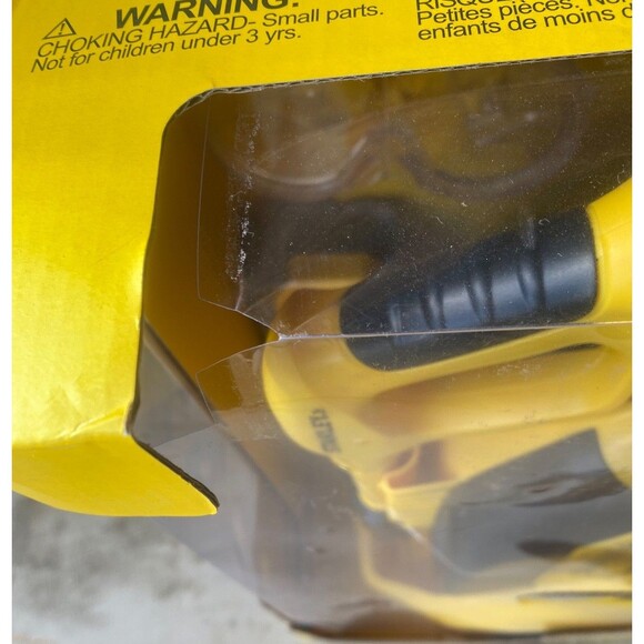 Stanley Jr 5 Piece Kids Mini Water Pressure Cleaning Toy Outdoors Fun! ages 3+ - Picture 9 of 9